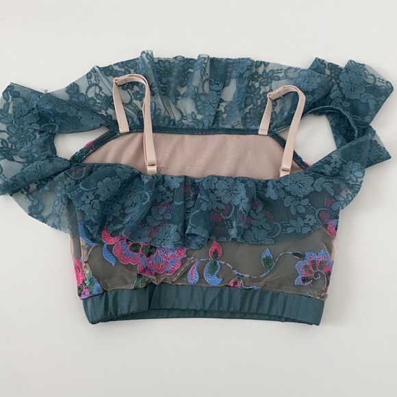 Weisman Two piece crop top and skirt - Picture 9 of 11